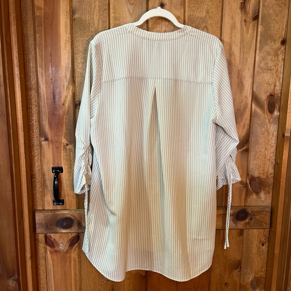 New Directions 1X button front tunic, three-quarter sleeves, cream and white - Picture 2 of 6
